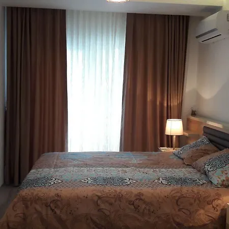 Goldsun Deluxe Apartment *