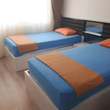 Goldsun Deluxe Apartment *